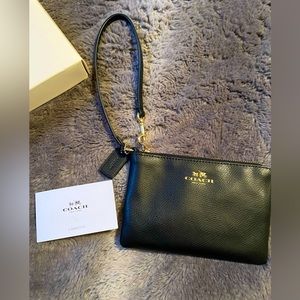 Coach Wristlet, black